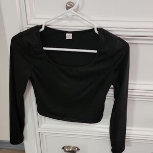 SHEIN Classic Black Long Sleeve Crop Top